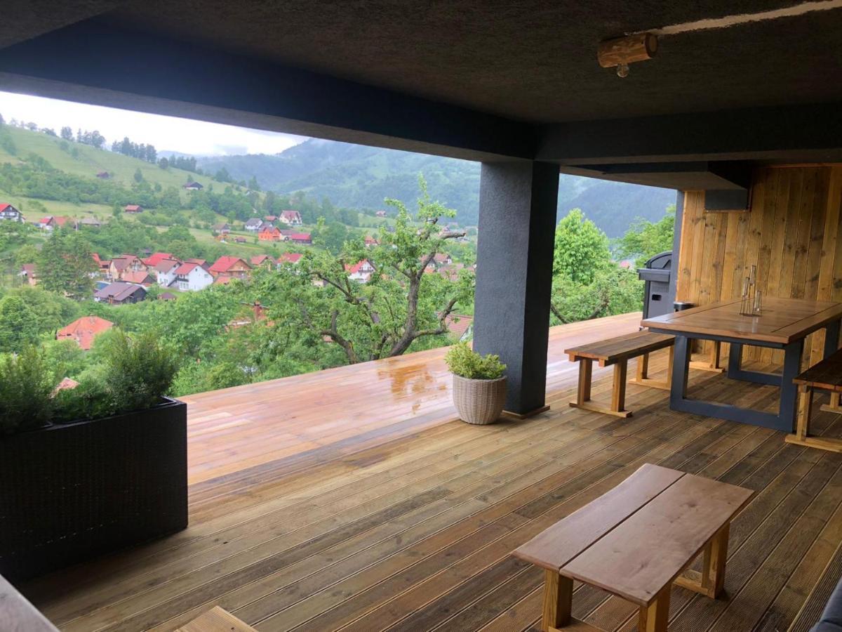 On Top Chalet Bran  Exterior photo